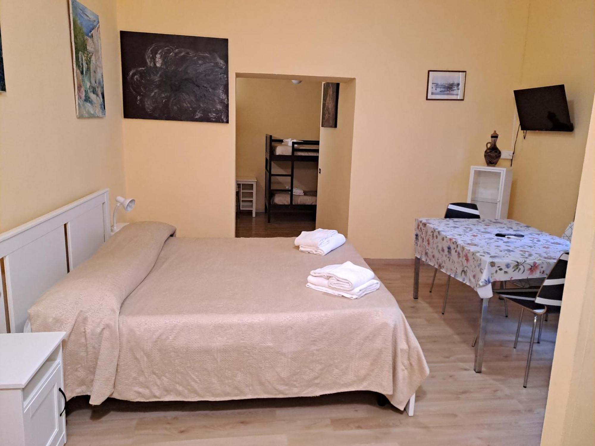 Giappone Inn Flat Livorno Exteriér fotografie